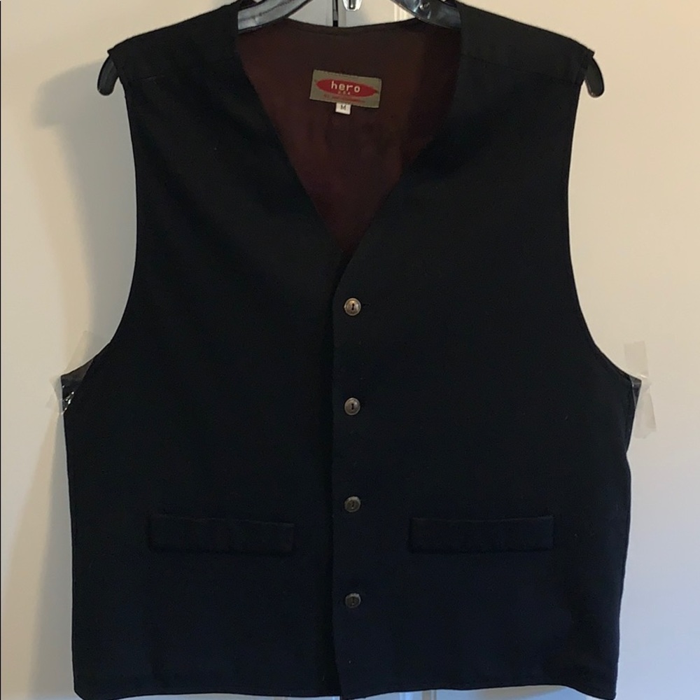 Hero’s classic men’s size M vest, by Tim McConnell